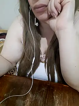 Madam_bezzzoul webcam
