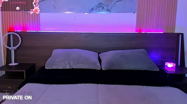 samanthaa_moon webcam