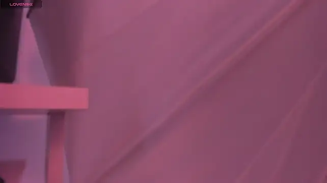 nyx_velvet webcam