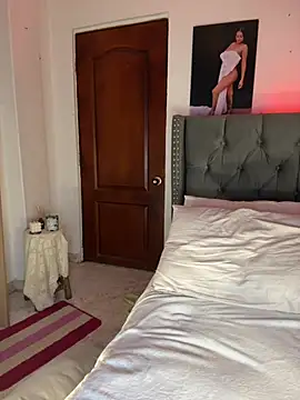 ema_zoe webcam