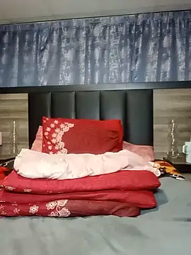 Fat-Flatty-AssMommy live cam on StripChat