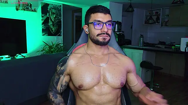 Michael_Diamond live cam on StripChat