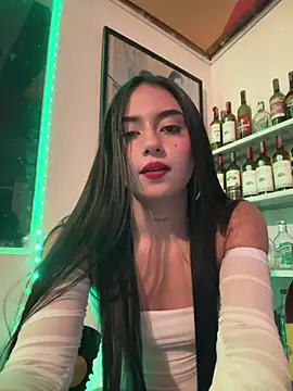 LilacNoir webcam