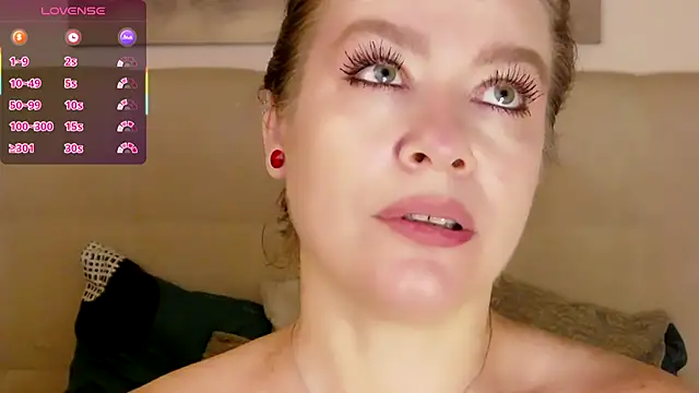 PetersEmily webcam