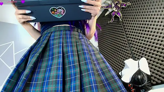 karlamoon23 webcam