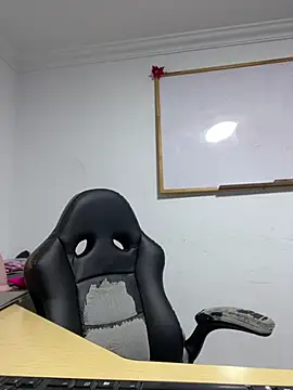 kaylaMinov_ webcam