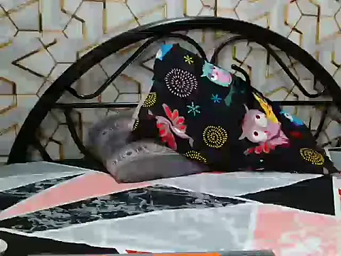 WETASIANPUSSY4U webcam
