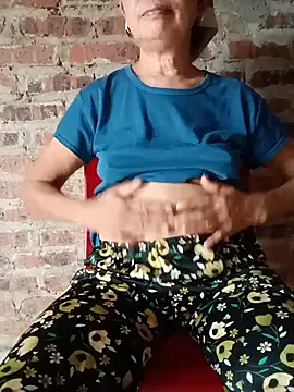 cake2001 live cam on StripChat