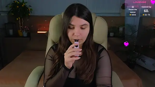 Viola__Shy webcam