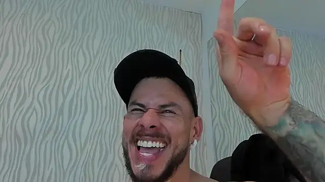 dylan_jacobx webcam