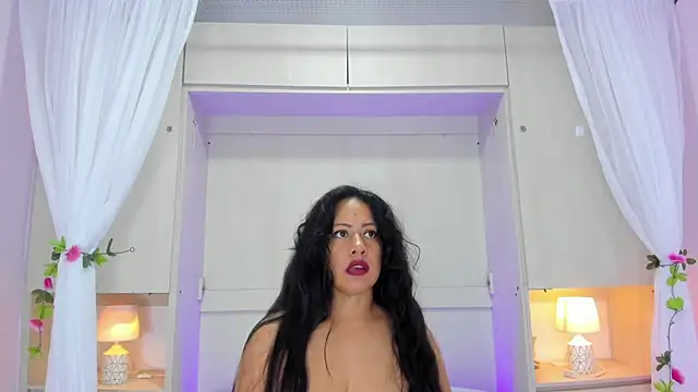 AllieBennet webcam