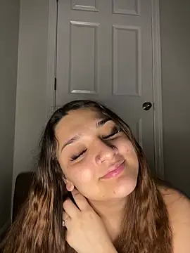 treasurebabii webcam