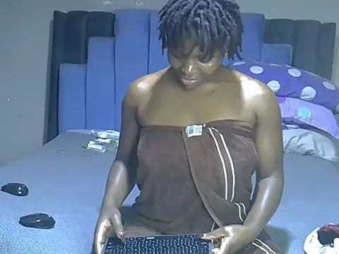 melanin_moon webcam