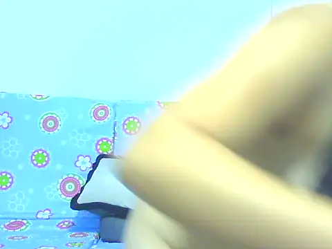 Lovelyass4u14 webcam