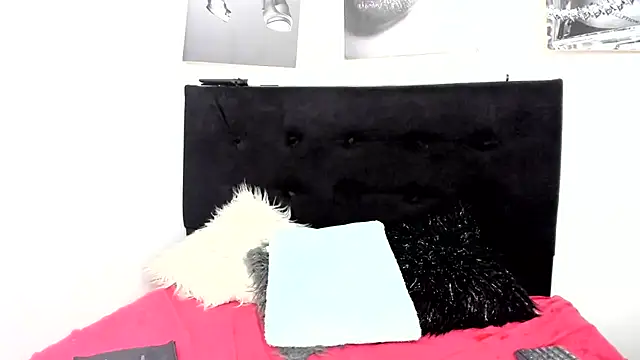 LinaBrowm webcam