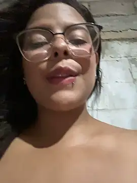MiaCollinssx webcam