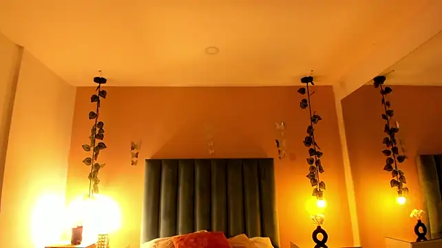 scarlet_pielcanela webcam
