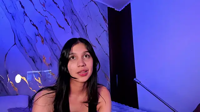 Emmiicute live webcam