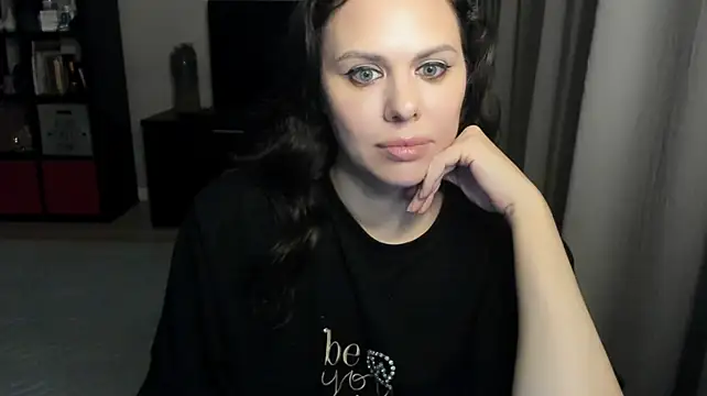 MollyCheiz webcam