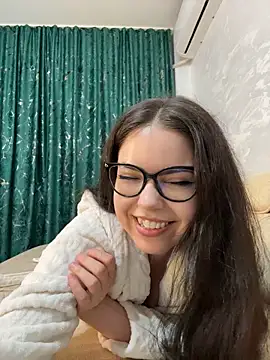 KaylaLewyss webcam