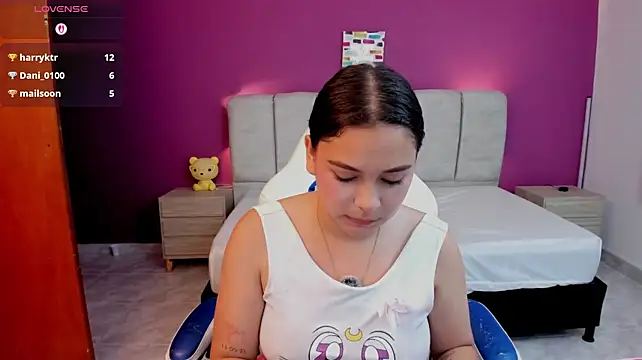 Littlee_Noemi webcam