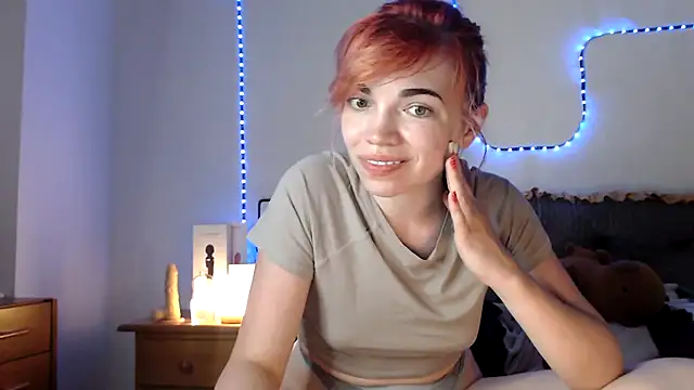 olivka-flower live cam on StripChat