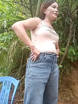nangmo live cam on StripChat