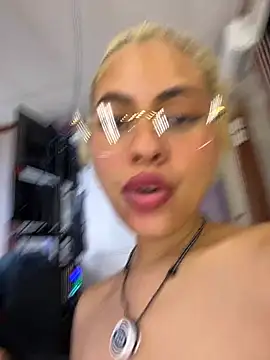 eva_feller69 (F young) - Show torso🦪🍆