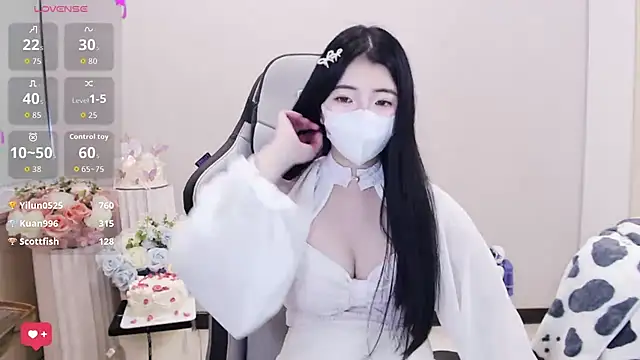 Nina_777_ webcam