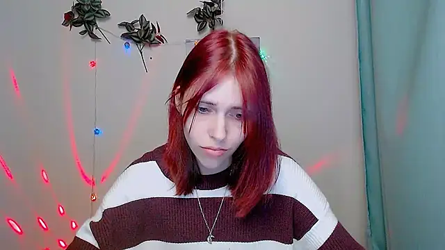 GuessMe___ live cam on StripChat