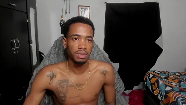 Kofi_exotic_2 webcam