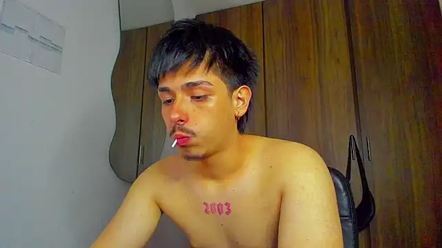 Maximo_Miller webcam