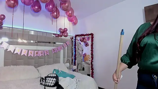 silvia_lane live cam room