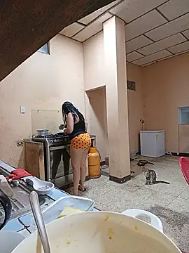Danelyhit live cam room
