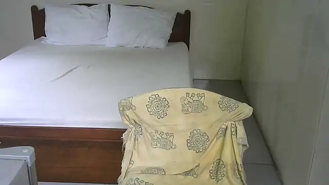 HotHunkHarry webcam