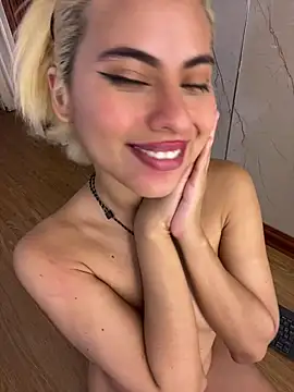 Eva_Feller69
