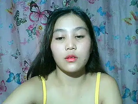 SexyAsianPussy4u webcam