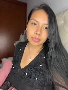 Iam-sophia27 live cam on StripChat