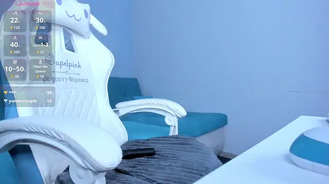 College_Girl_18 webcam