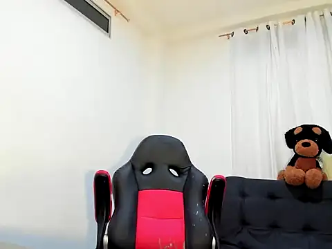 Akuchilove live cam on StripChat