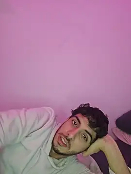 LeoyNicky98 live cam on StripChat