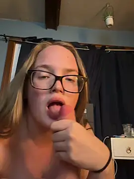 camandlilly422 webcam
