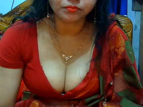 Horny_Doll24 webcam