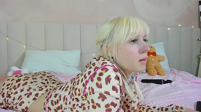 AdeleSilvy webcam