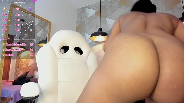LalilaBrunettee webcam
