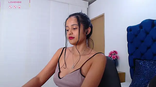 Lili666_ webcam