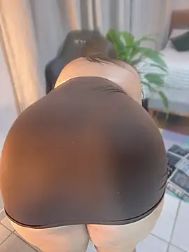 Paulette-squirt