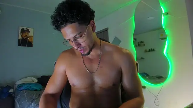 Kris_Khalifa69 webcam