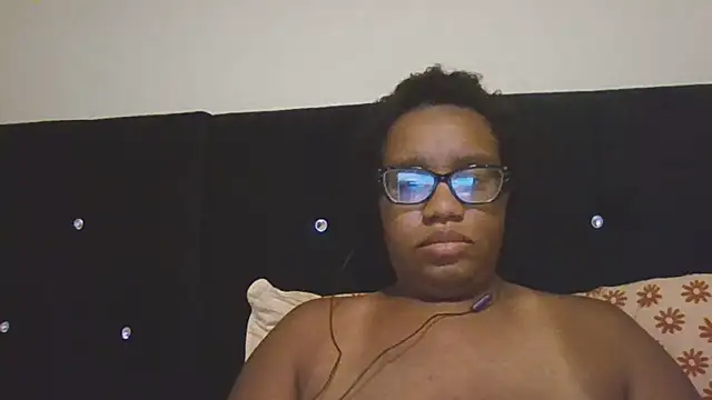 Lini_Arlena webcam