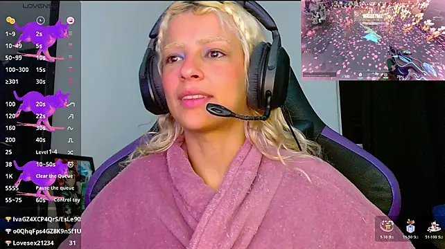 blondegamerr webcam